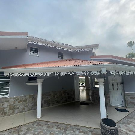 Les Appart Villa Sunbay Caraibes Avec Piscine Privative Vue Mer Et Montagne Le François Екстериор снимка