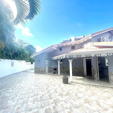Les Appart Villa Sunbay Caraibes Avec Piscine Privative Vue Mer Et Montagne Le François Екстериор снимка